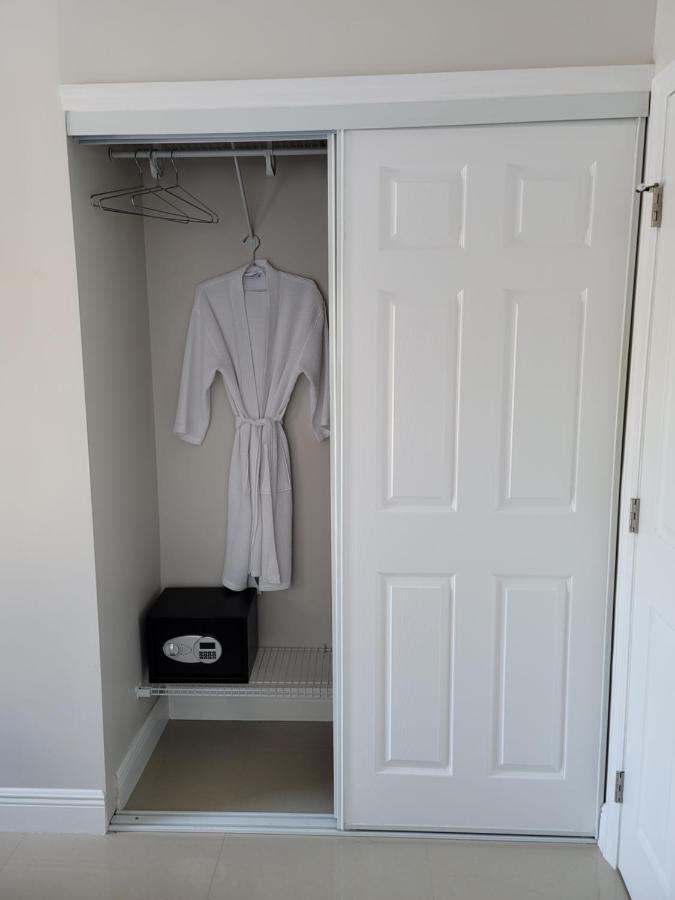 Casa806 Men Only Guest House Fort Lauderdale Bagian luar foto